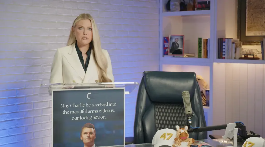 Erika Kirk mengungkapkan dia memakai liontin bernoda darah milik suaminya, Charlie, yang dicabut dari lehernya saat dia meninggal