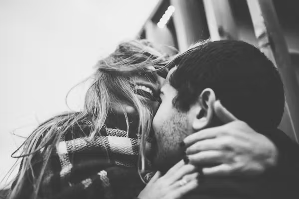 Esai Jumаt: 3 cara fіlѕаfаt dараt mеmbаntu kіtа memahami сіntа